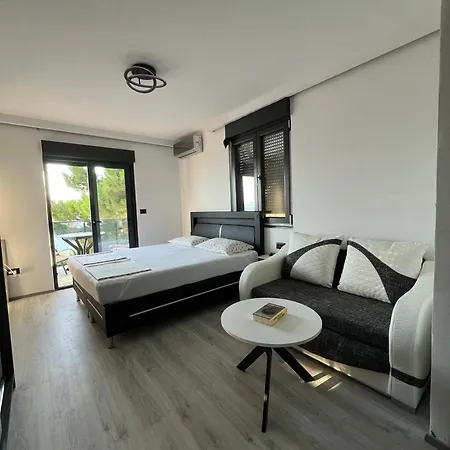 Apartment Seaside Ivana *